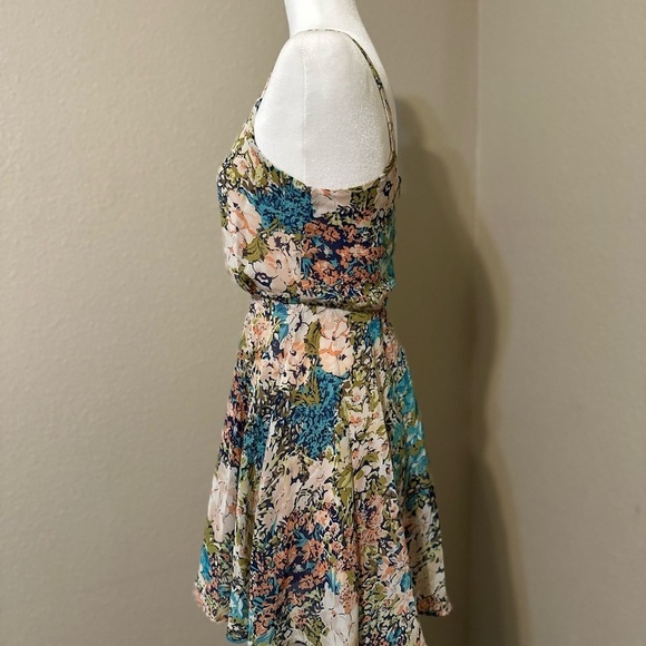 Lucca Couture Floral Dress Size Small - Picture 4 of 6